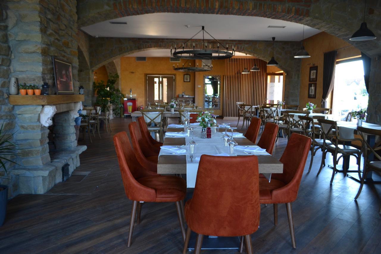 Garni Hotel Chicha - Winery Skrbic Belgrad Exteriör bild